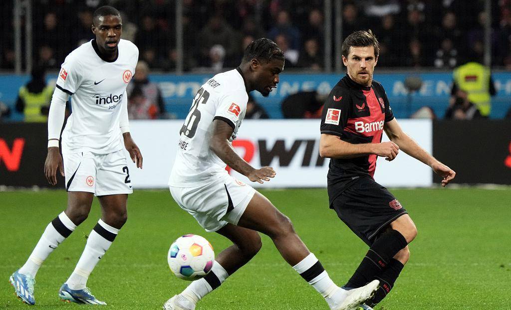 壹号-门兴格拉德巴赫迎意大利杯关键赛，赛后远射贴柱，压力陡增，赛程密集仍需轮换的简单介绍