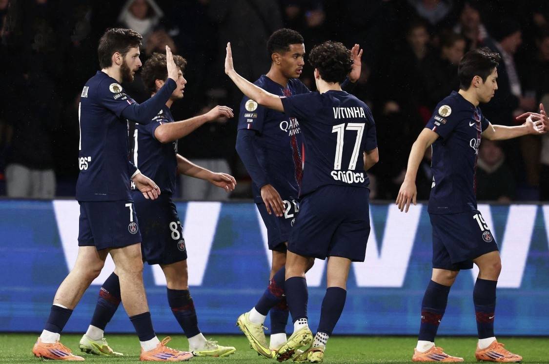 壹号娱乐-德布劳内在巴黎圣日耳曼比赛中回归赛场，势不可挡引发热议！的简单介绍